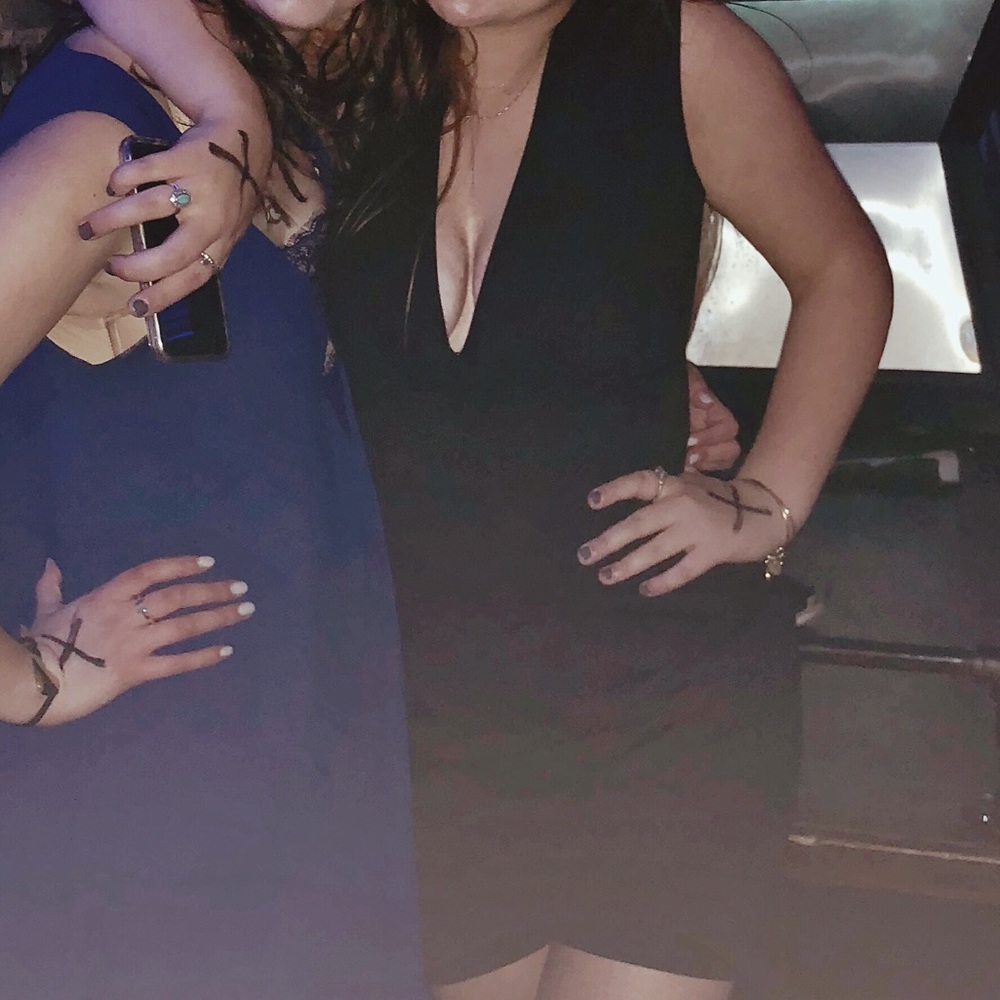Black bodycon dress